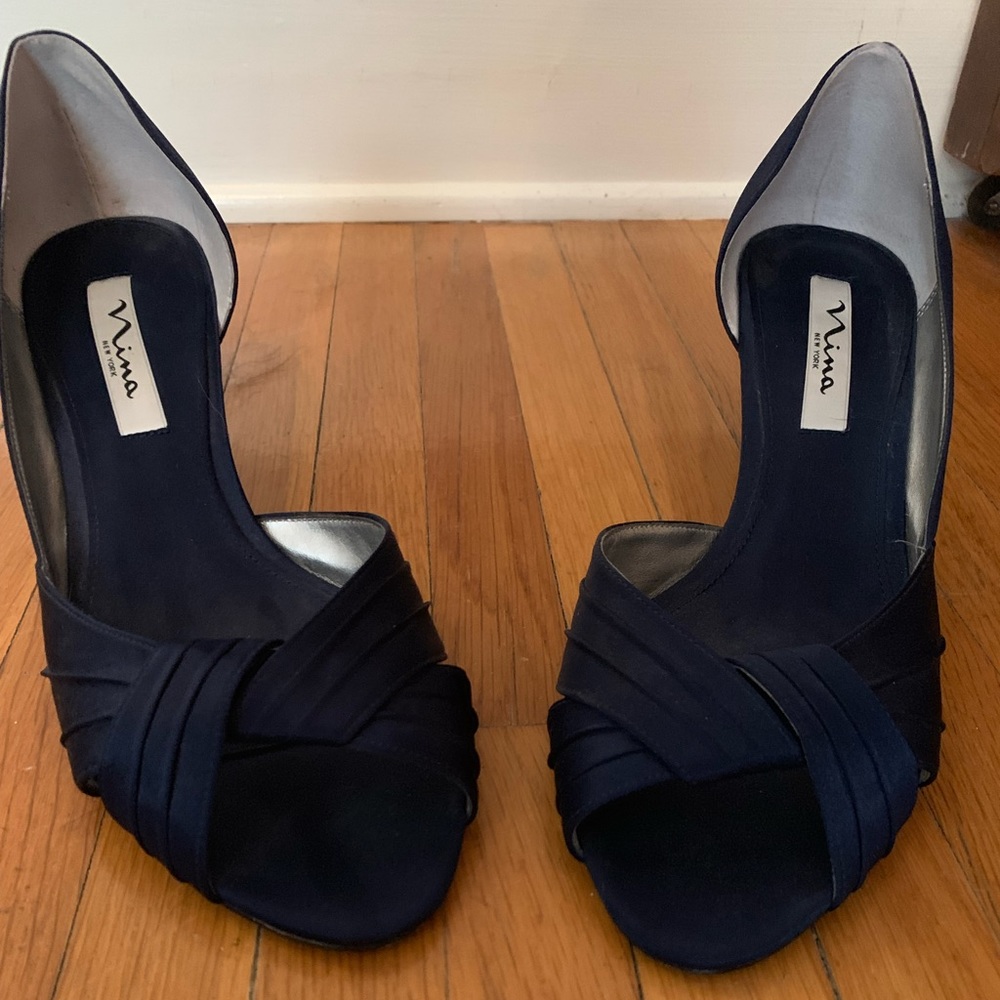Women Silk Pumps
